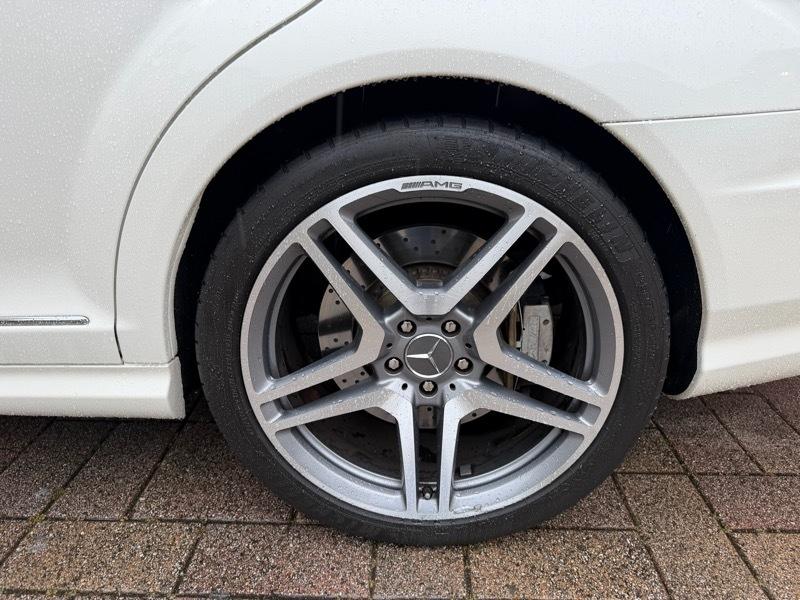 Mercedes-Benz S-Class S63 AMG 2012