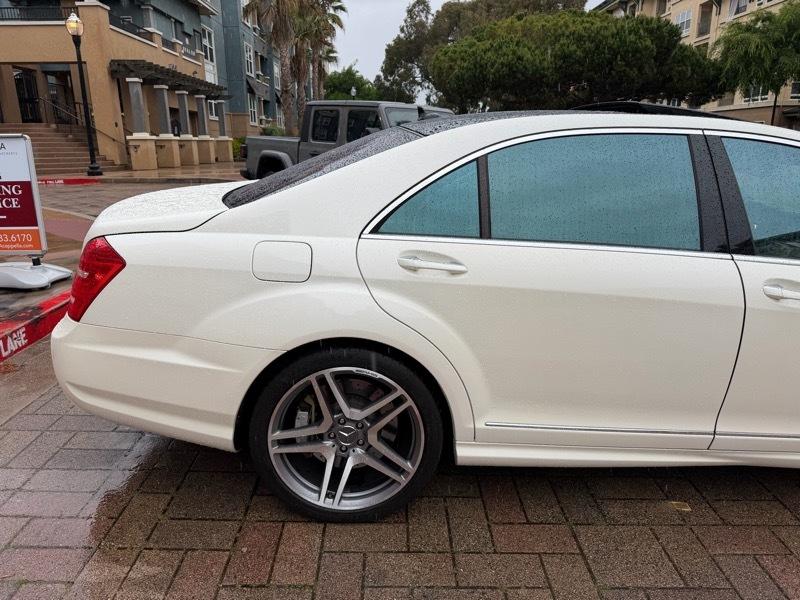 Mercedes-Benz S-Class S63 AMG 2012