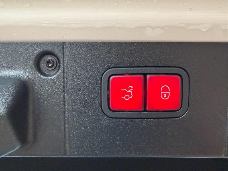 Mercedes-Benz S-Class S63 AMG 2012