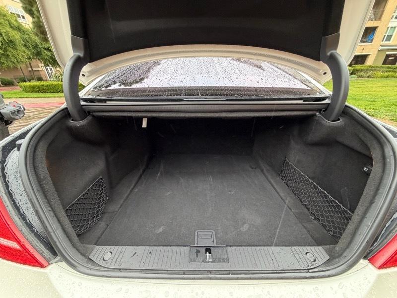 Mercedes-Benz S-Class S63 AMG 2012