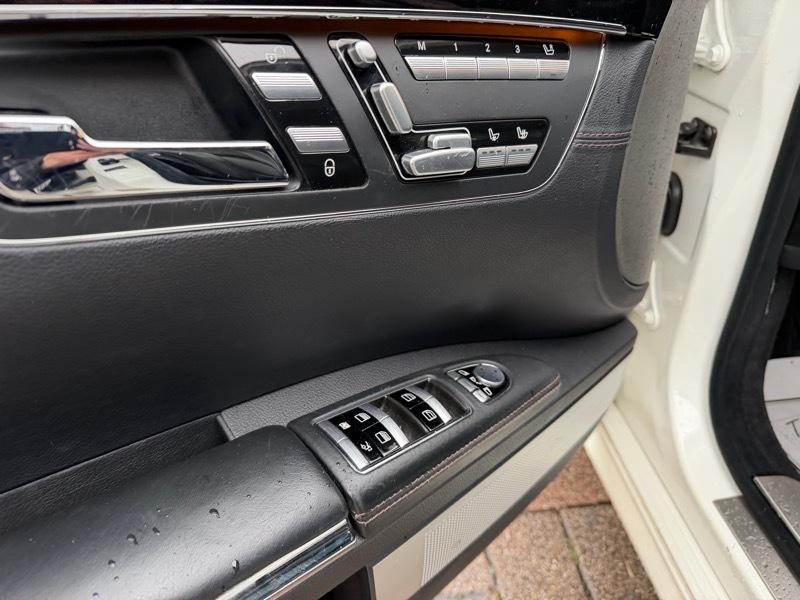 Mercedes-Benz S-Class S63 AMG 2012