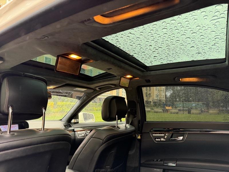 Mercedes-Benz S-Class S63 AMG 2012