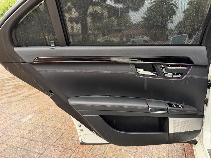 Mercedes-Benz S-Class S63 AMG 2012