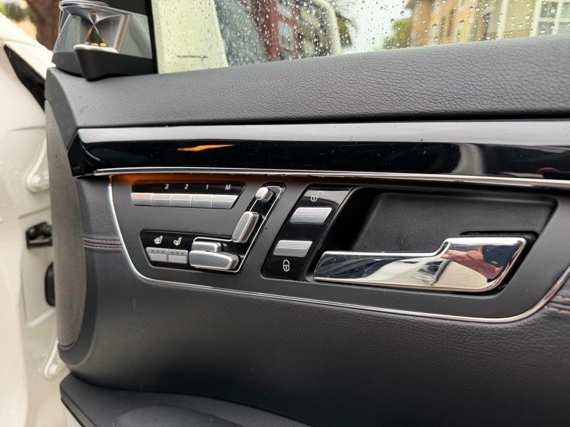 Mercedes-Benz S-Class S63 AMG 2012