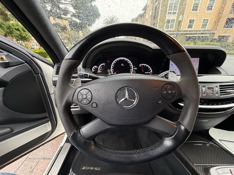 Mercedes-Benz S-Class S63 AMG 2012