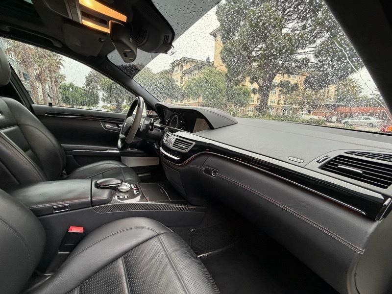 Mercedes-Benz S-Class S63 AMG 2012