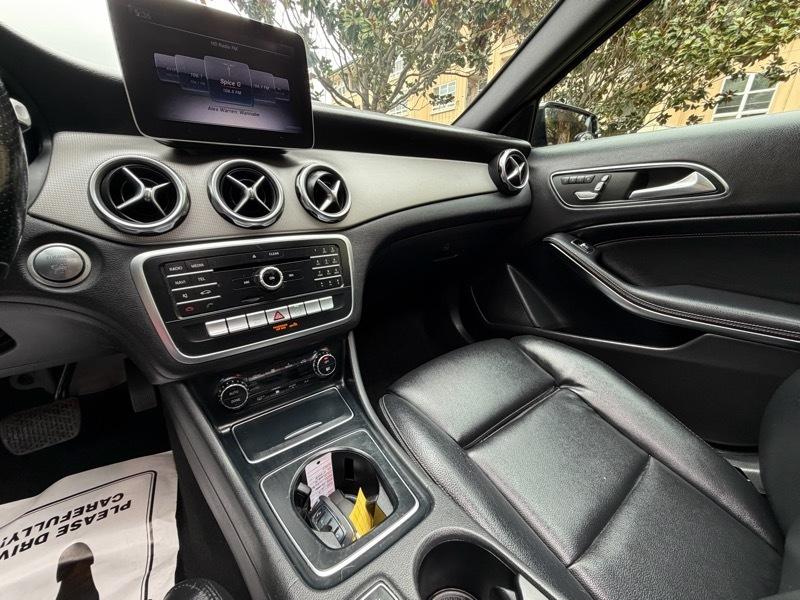 Mercedes-Benz GLA-Class GLA250 2018