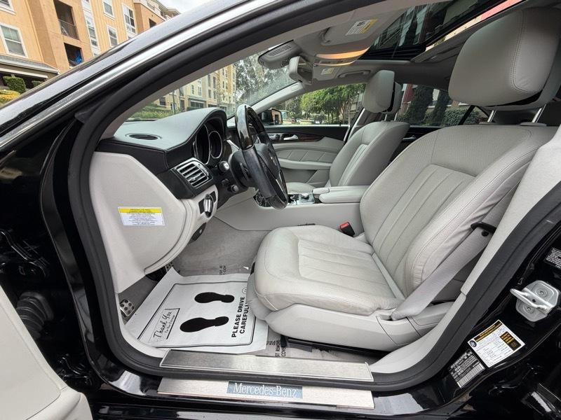 Mercedes-Benz CLS-Class CLS550 2014
