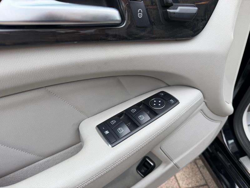 Mercedes-Benz CLS-Class CLS550 2014