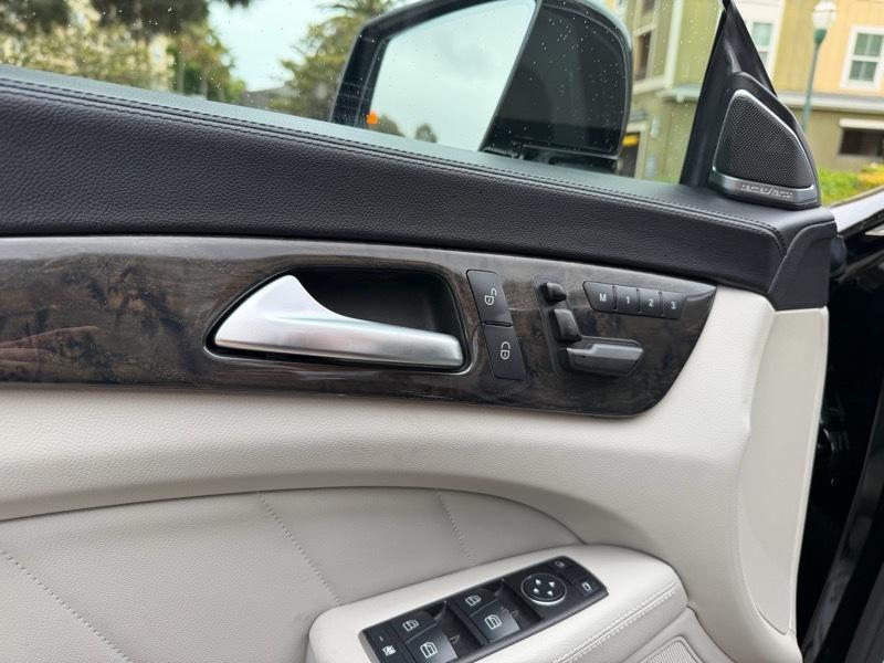 Mercedes-Benz CLS-Class CLS550 2014