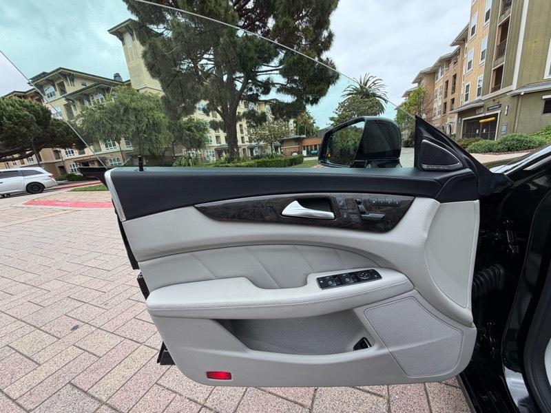 Mercedes-Benz CLS-Class CLS550 2014