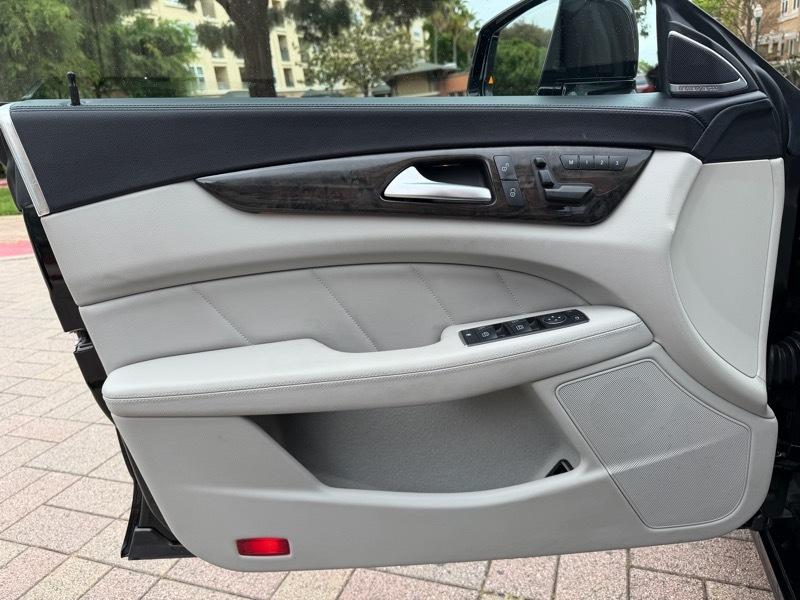 Mercedes-Benz CLS-Class CLS550 2014