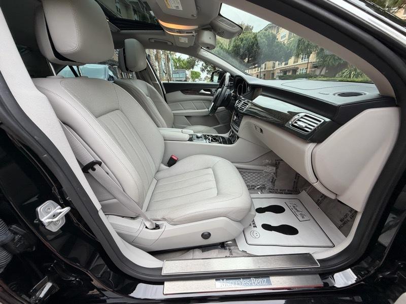 Mercedes-Benz CLS-Class CLS550 2014