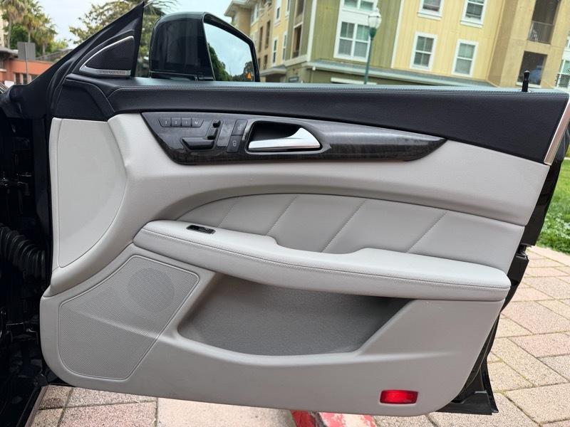 Mercedes-Benz CLS-Class CLS550 2014