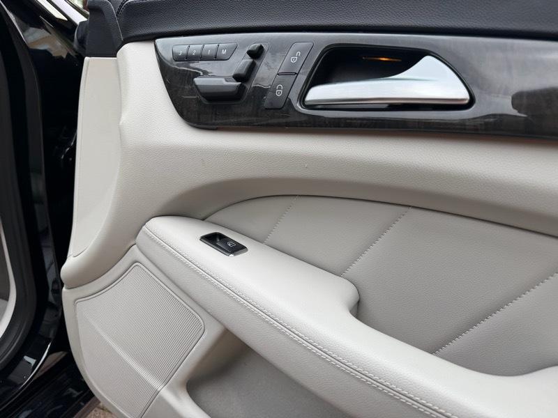 Mercedes-Benz CLS-Class CLS550 2014