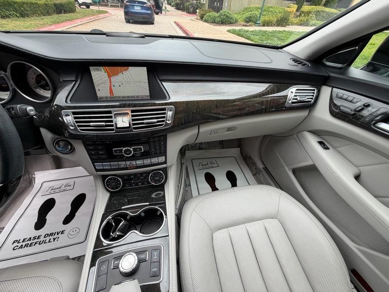 Mercedes-Benz CLS-Class CLS550 2014