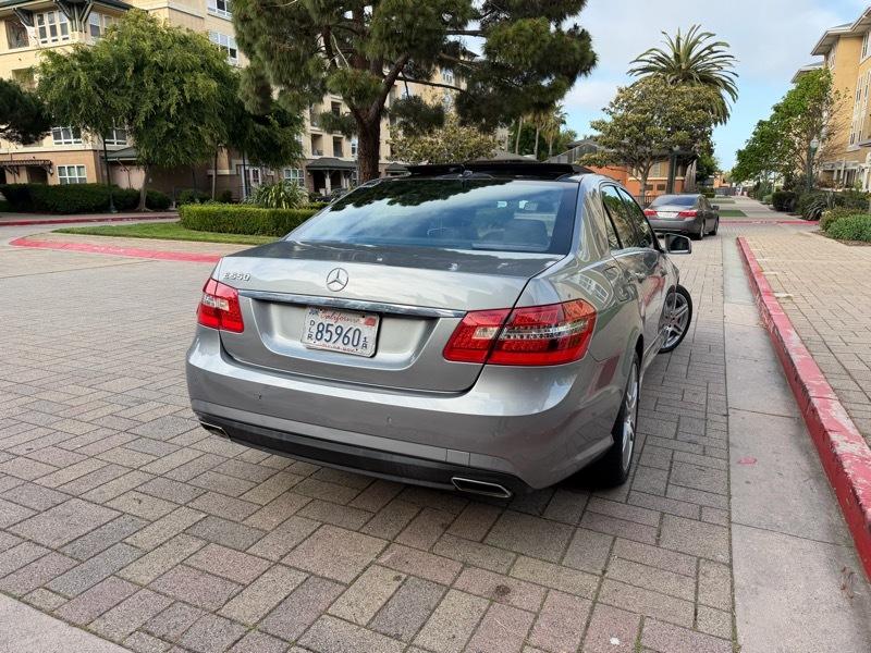 Mercedes-Benz E-Class E550 Sedan 2010