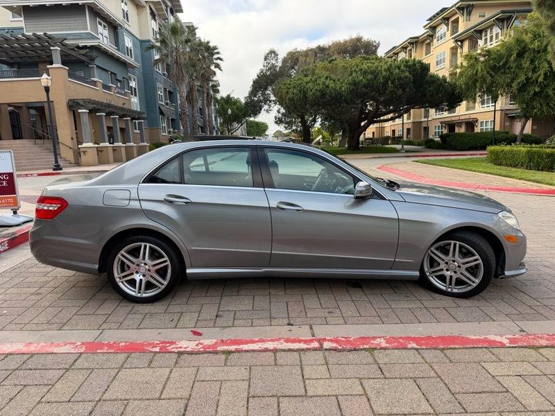 Mercedes-Benz E-Class E550 Sedan 2010