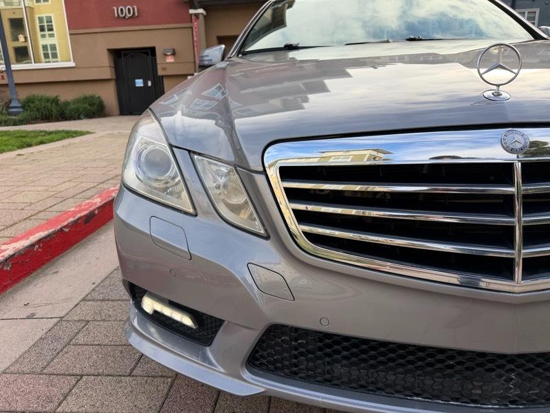 Mercedes-Benz E-Class E550 Sedan 2010