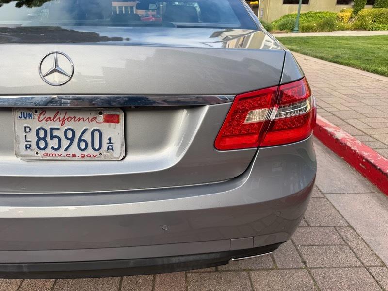 Mercedes-Benz E-Class E550 Sedan 2010