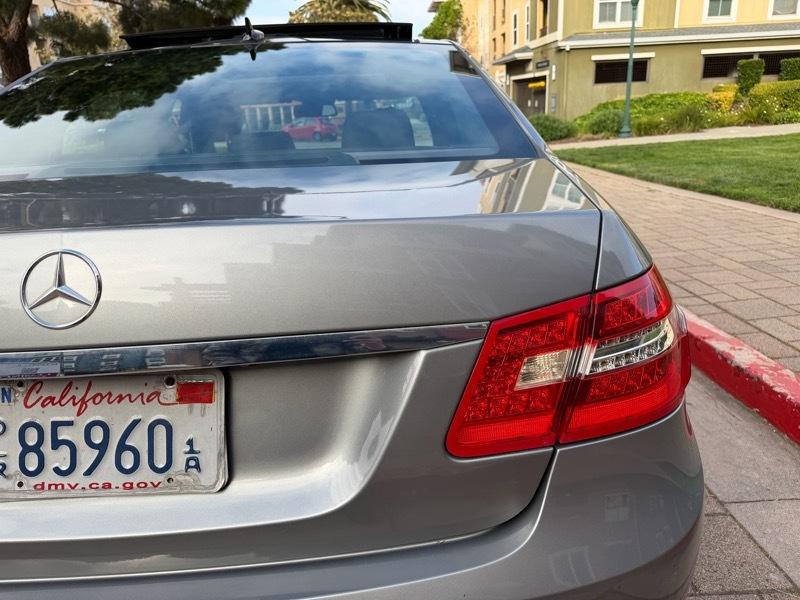 Mercedes-Benz E-Class E550 Sedan 2010