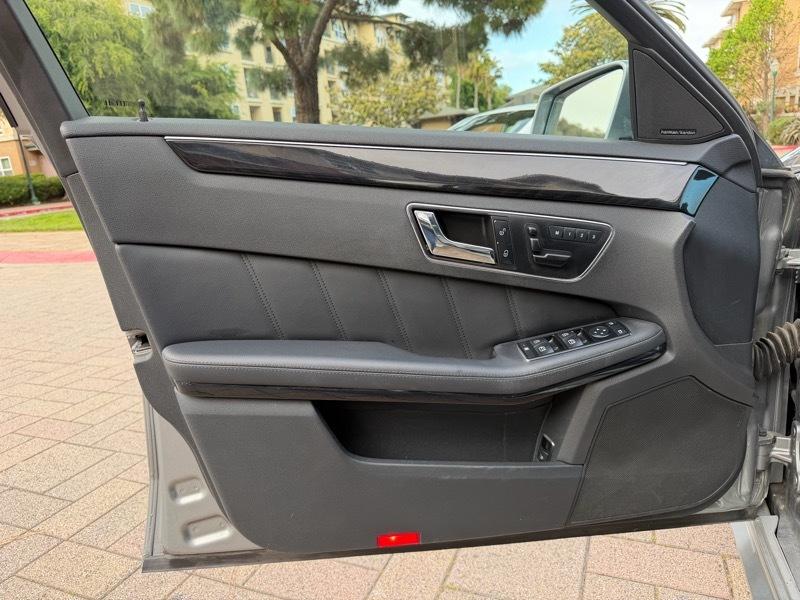 Mercedes-Benz E-Class E550 Sedan 2010
