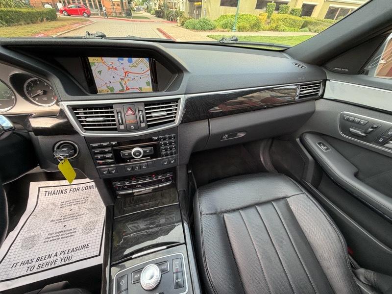 Mercedes-Benz E-Class E550 Sedan 2010