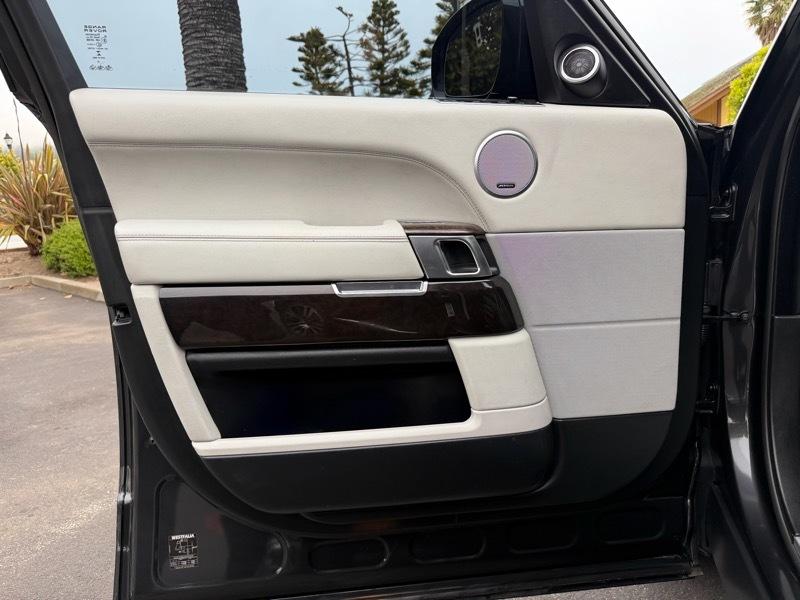Land Rover Range Rover 5.0L V8 Supercharged 2014