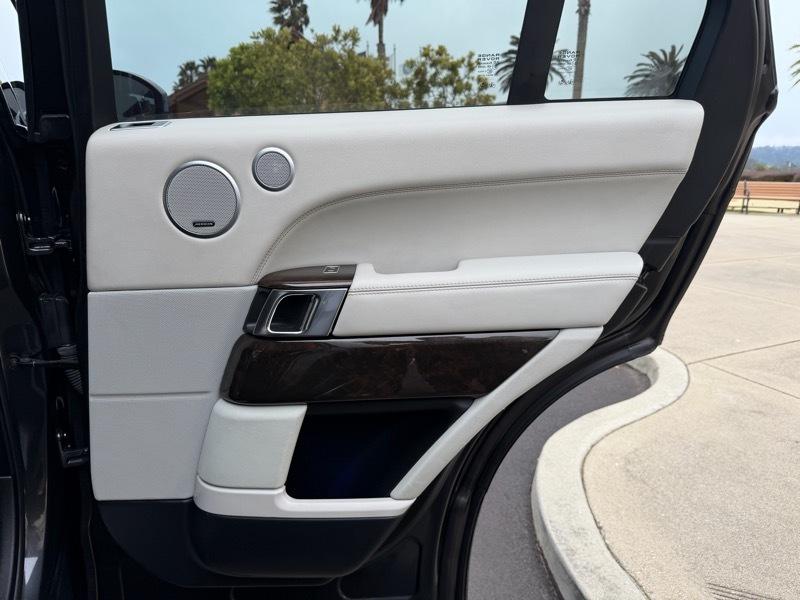 Land Rover Range Rover 5.0L V8 Supercharged 2014