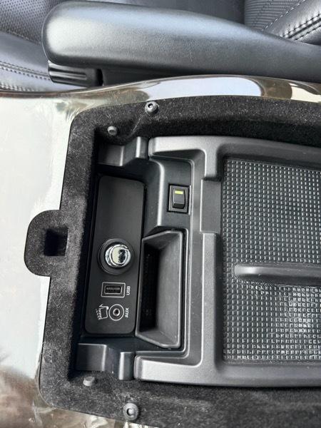 Land Rover Range Rover 5.0L V8 Supercharged 2014