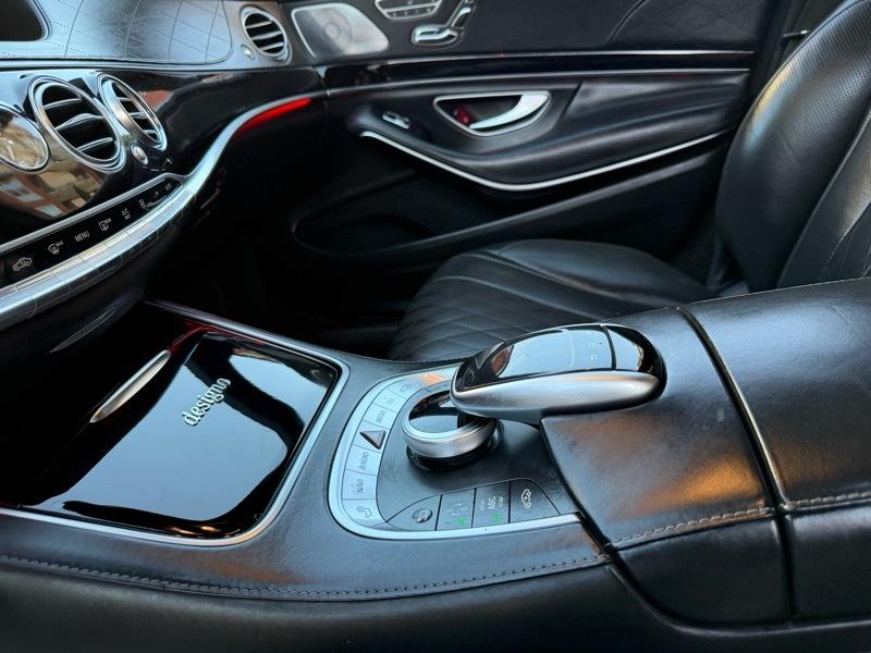 Mercedes-Benz S-Class S550 2015