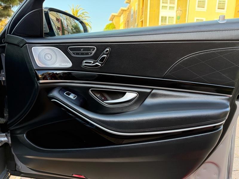 Mercedes-Benz S-Class S550 2015