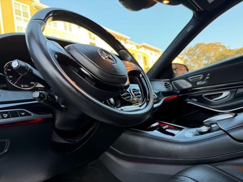 Mercedes-Benz S-Class S550 2015