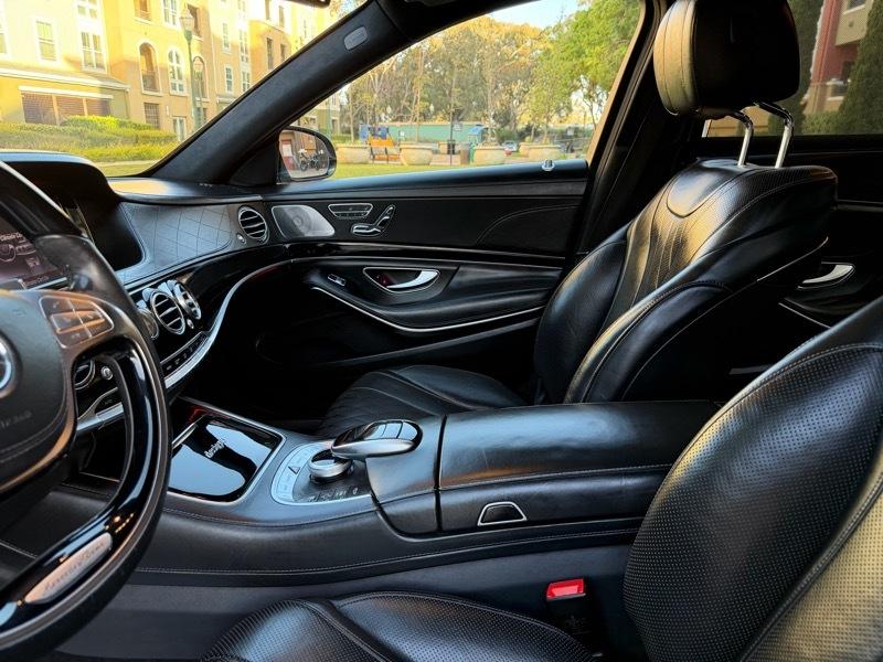 Mercedes-Benz S-Class S550 2015
