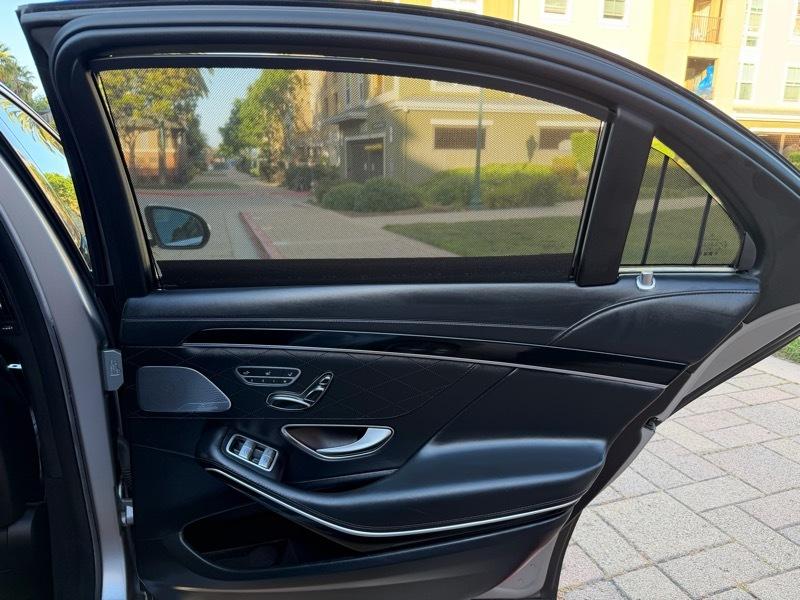Mercedes-Benz S-Class S550 2015