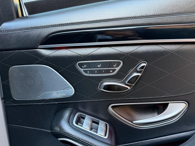 Mercedes-Benz S-Class S550 2015