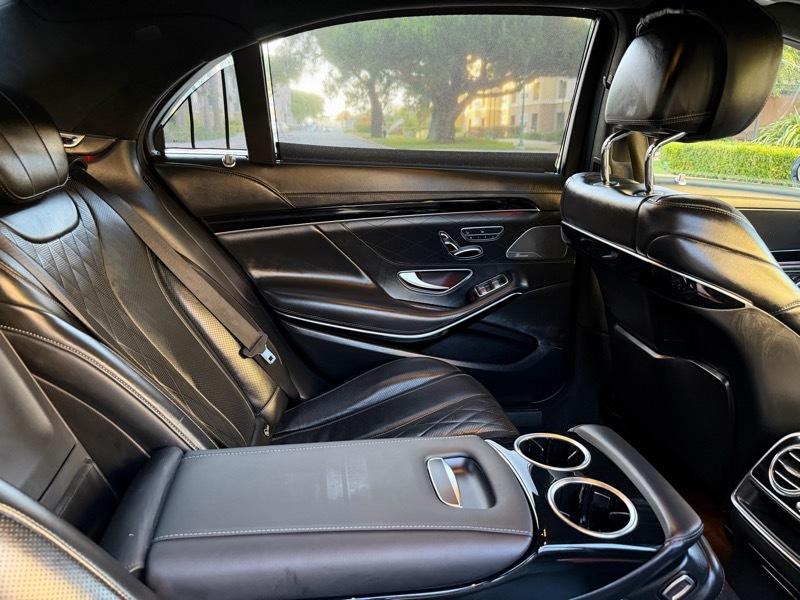 Mercedes-Benz S-Class S550 2015