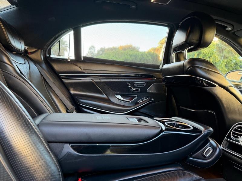 Mercedes-Benz S-Class S550 2015