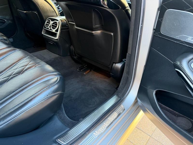 Mercedes-Benz S-Class S550 2015