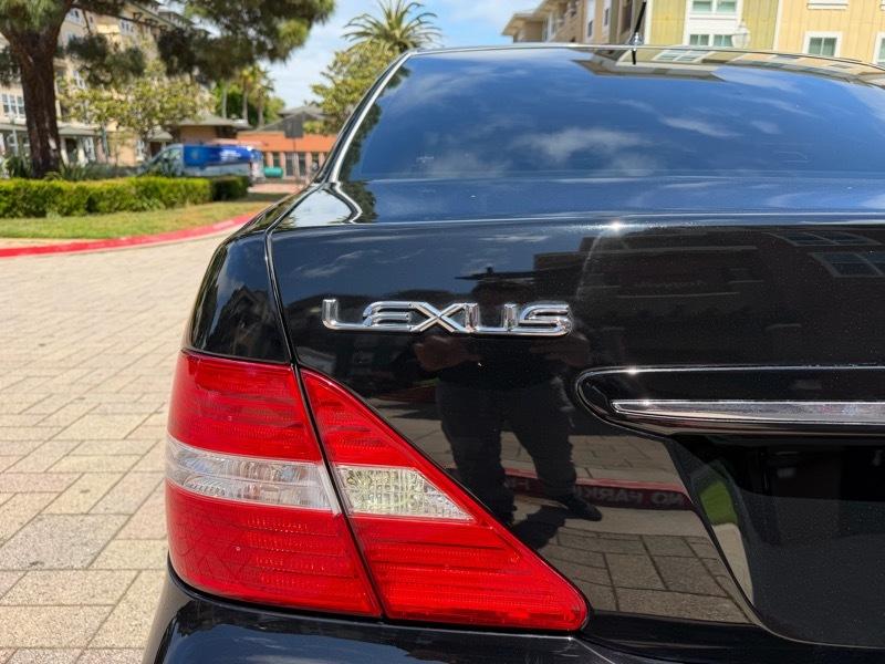 Lexus LS 430 Sedan 2005