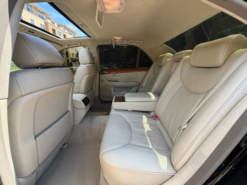 Lexus LS 430 Sedan 2005