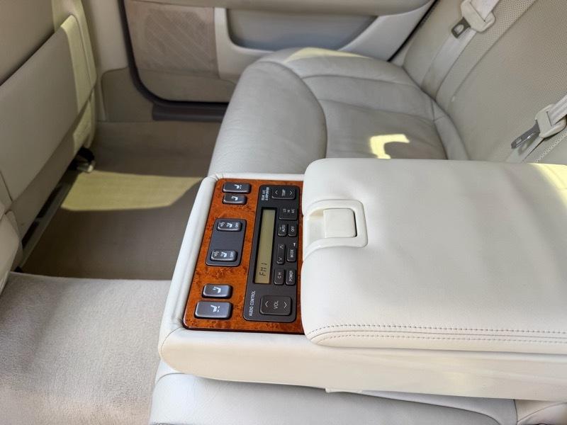 Lexus LS 430 Sedan 2005