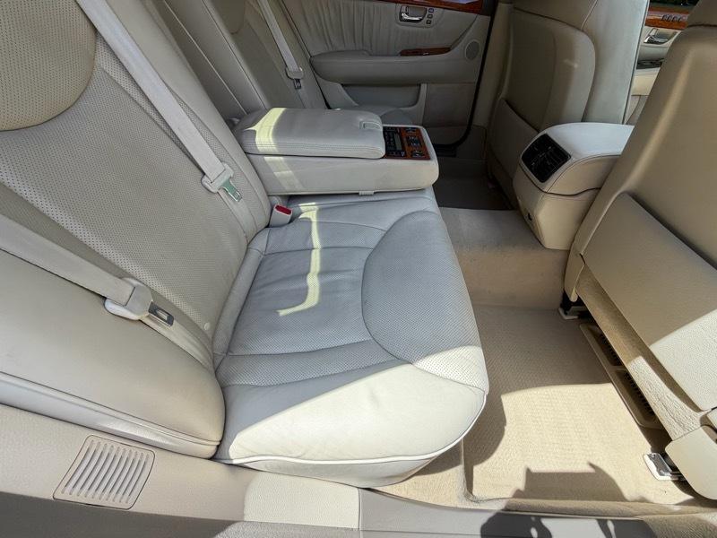 Lexus LS 430 Sedan 2005