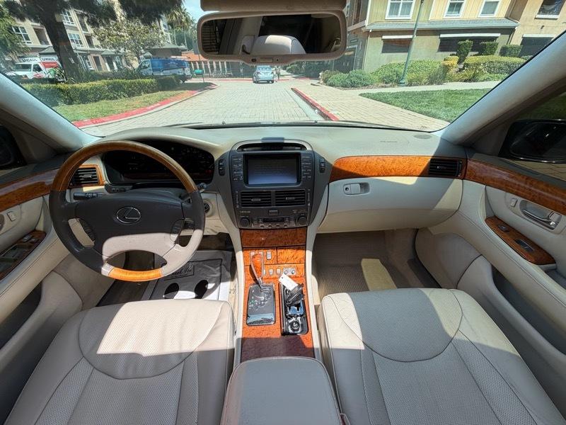Lexus LS 430 Sedan 2005