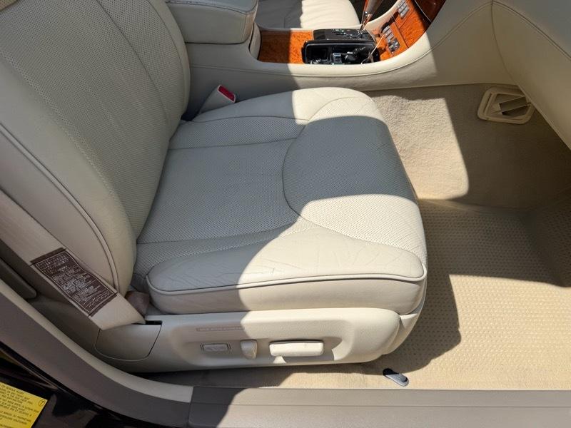 Lexus LS 430 Sedan 2005