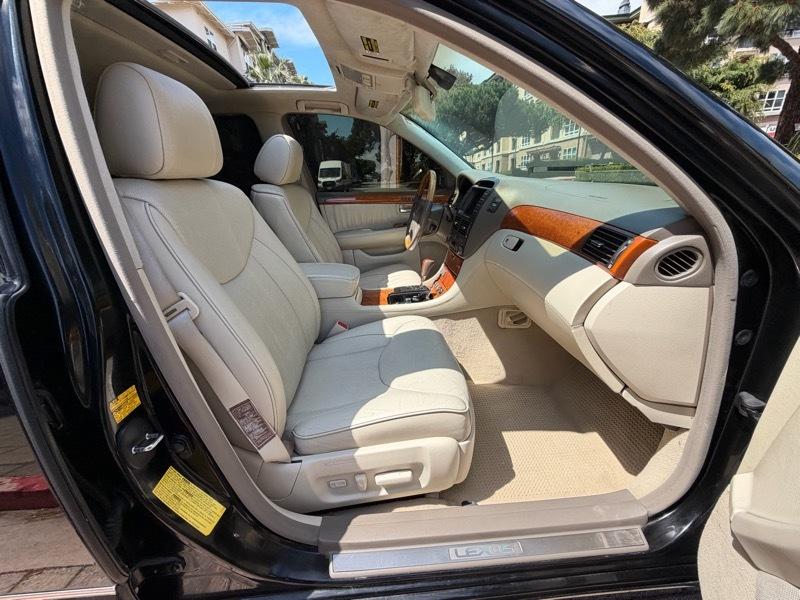 Lexus LS 430 Sedan 2005