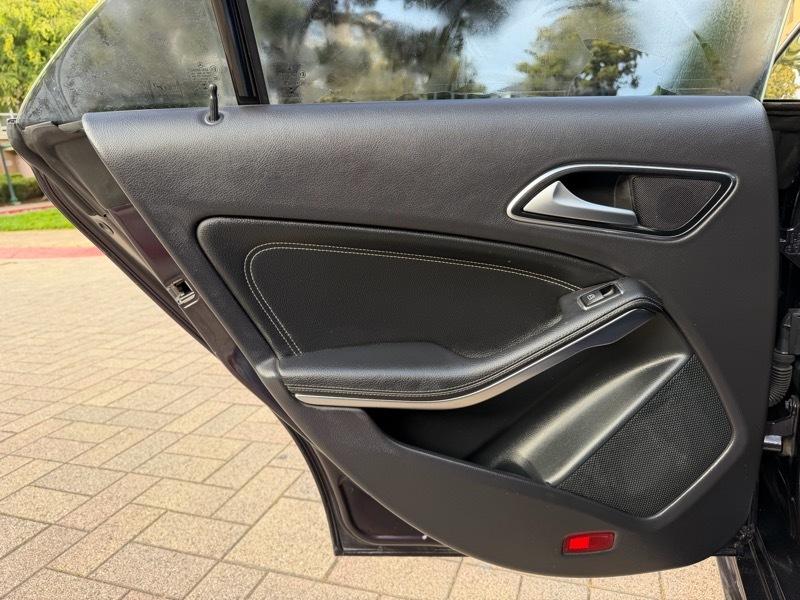 Mercedes-Benz CLA-Class CLA250 2014