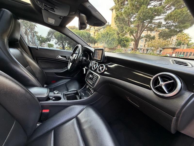 Mercedes-Benz CLA-Class CLA250 2014