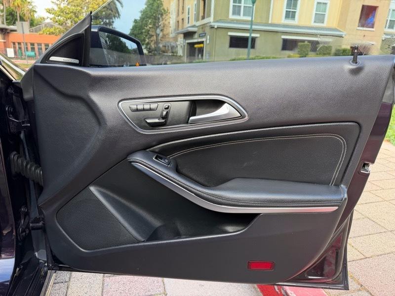 Mercedes-Benz CLA-Class CLA250 2014