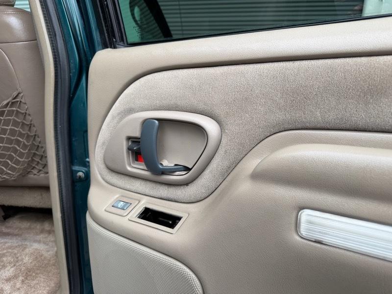 GMC Yukon 4WD 4dr 1500 SLT 1997
